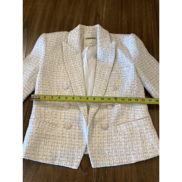 L'AGENCE Brooke Double Brested Crop boucle Blazer in ivory ecru tweed style 0 - Picture 7 of 13